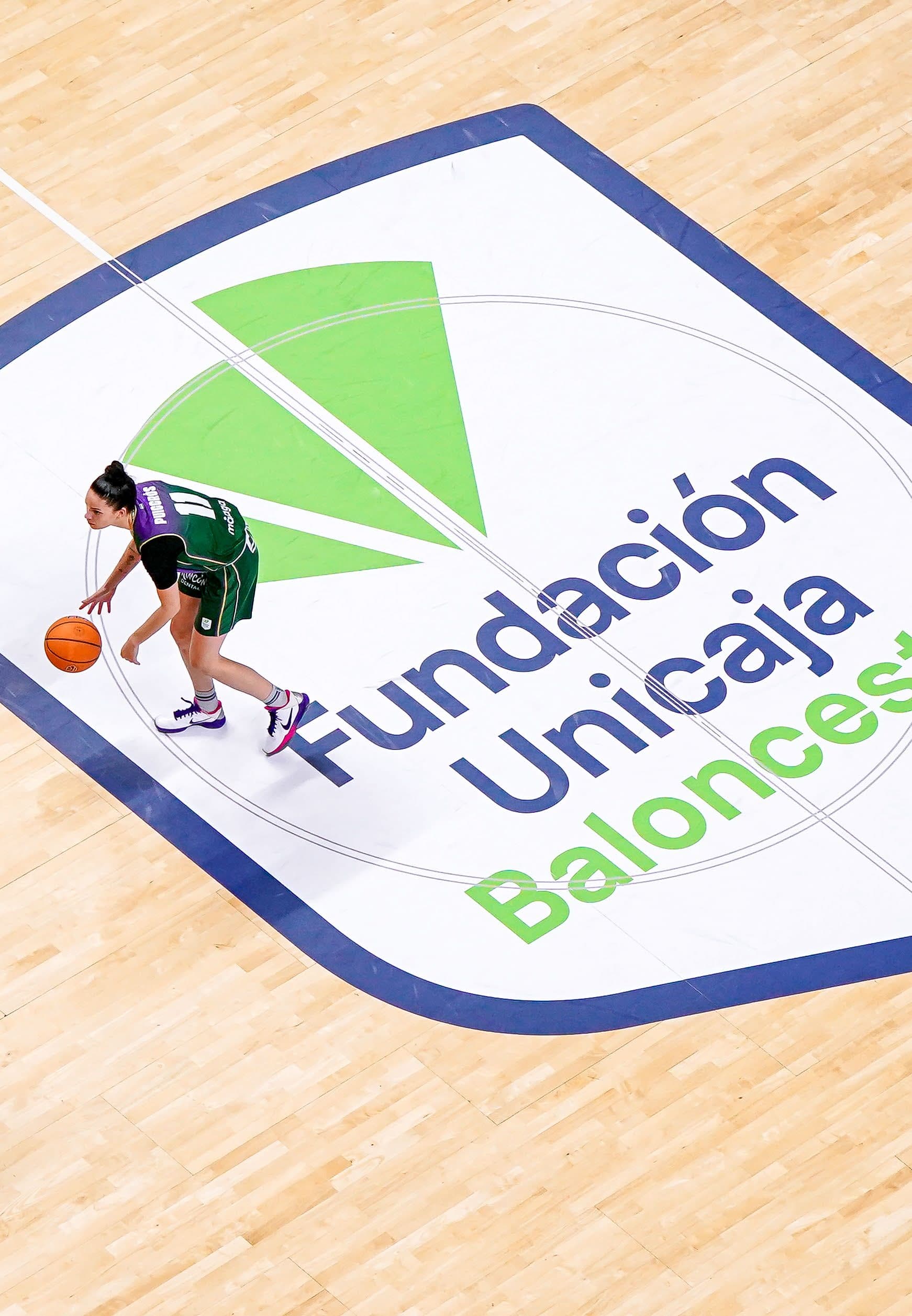 Training session at Fundacion Unicaja court